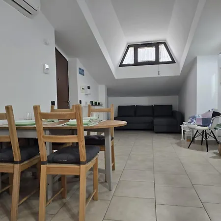 בית נופש Caly קאסרטה